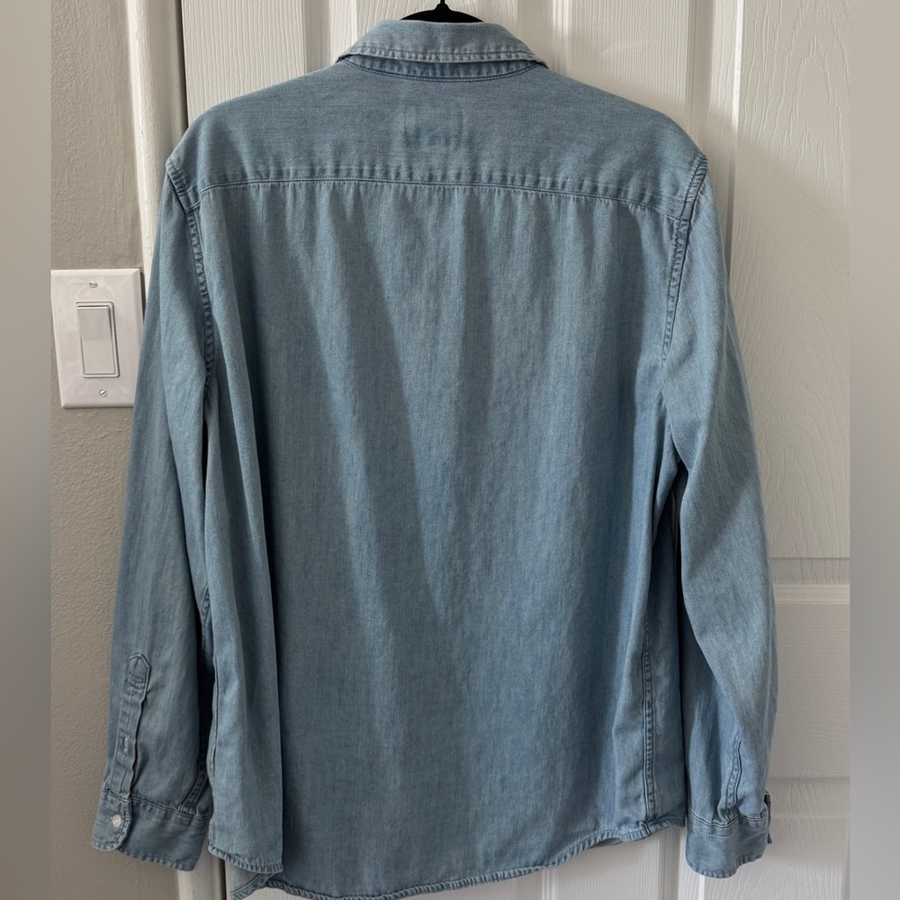 American Eagle Light Denim Button-Up - image 4